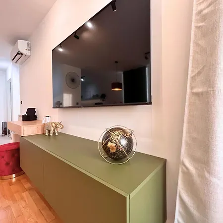 Zen With Private Garage * Rijeka