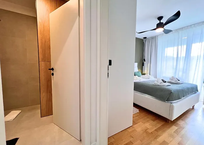 Zen With Private Garage Rijeka