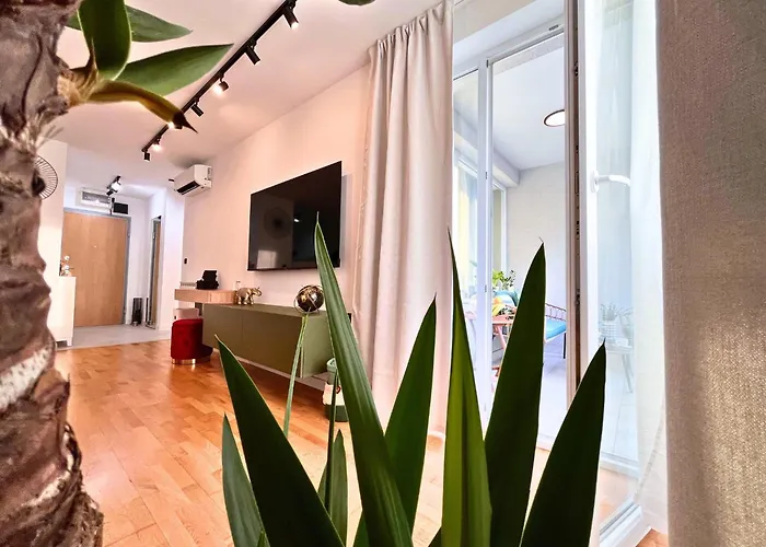 Zen With Private Garage * Rijeka