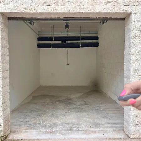 Zen With Private Garage * Rijeka